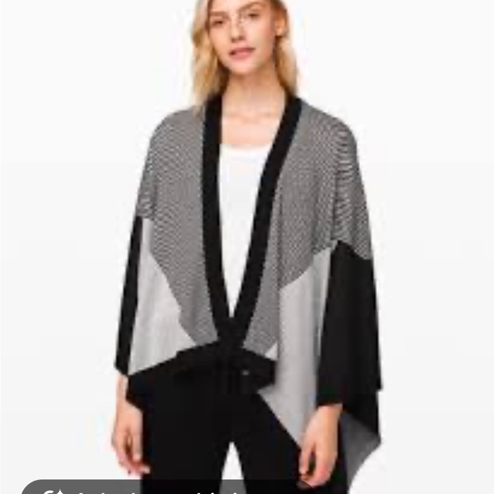 lululemon athletica Black and Gray Wrap